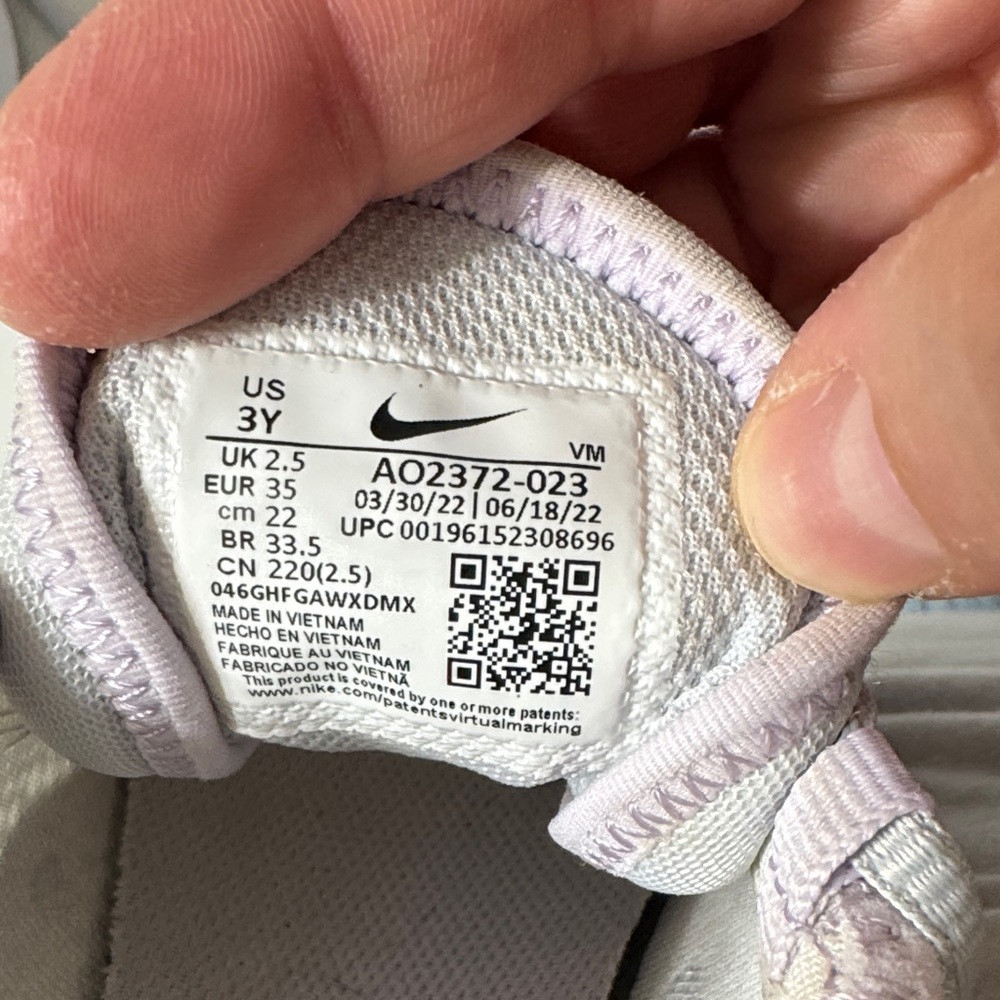 Nike Women's Air Max 270 React Sneakers - White & Light Purple - Picture 9 of 9
